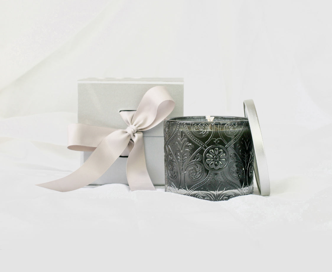 LAVENDER AROMATHERAPY CANDLE BLACK