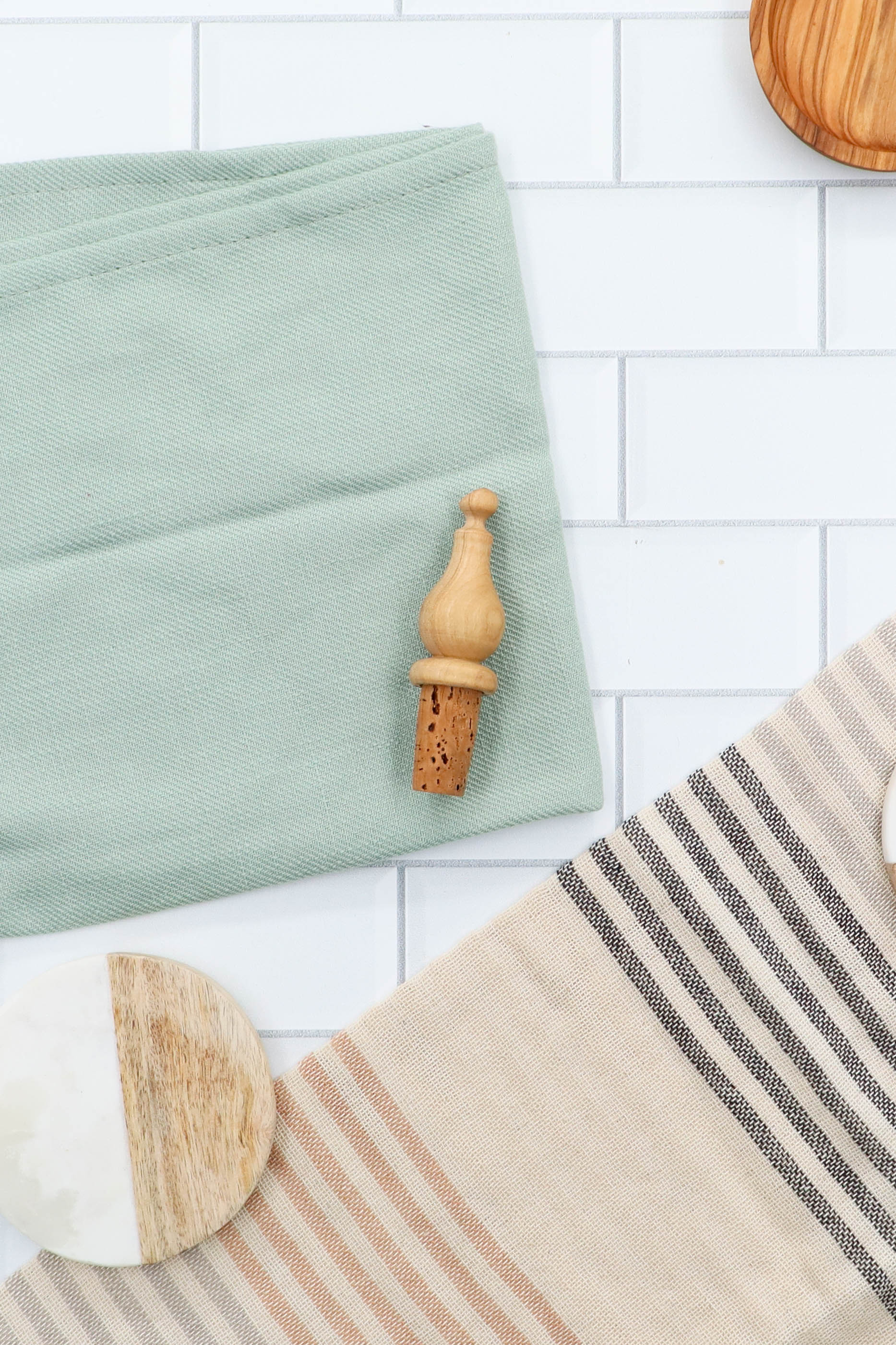 BOTTLE STOPPER w/ CORK
