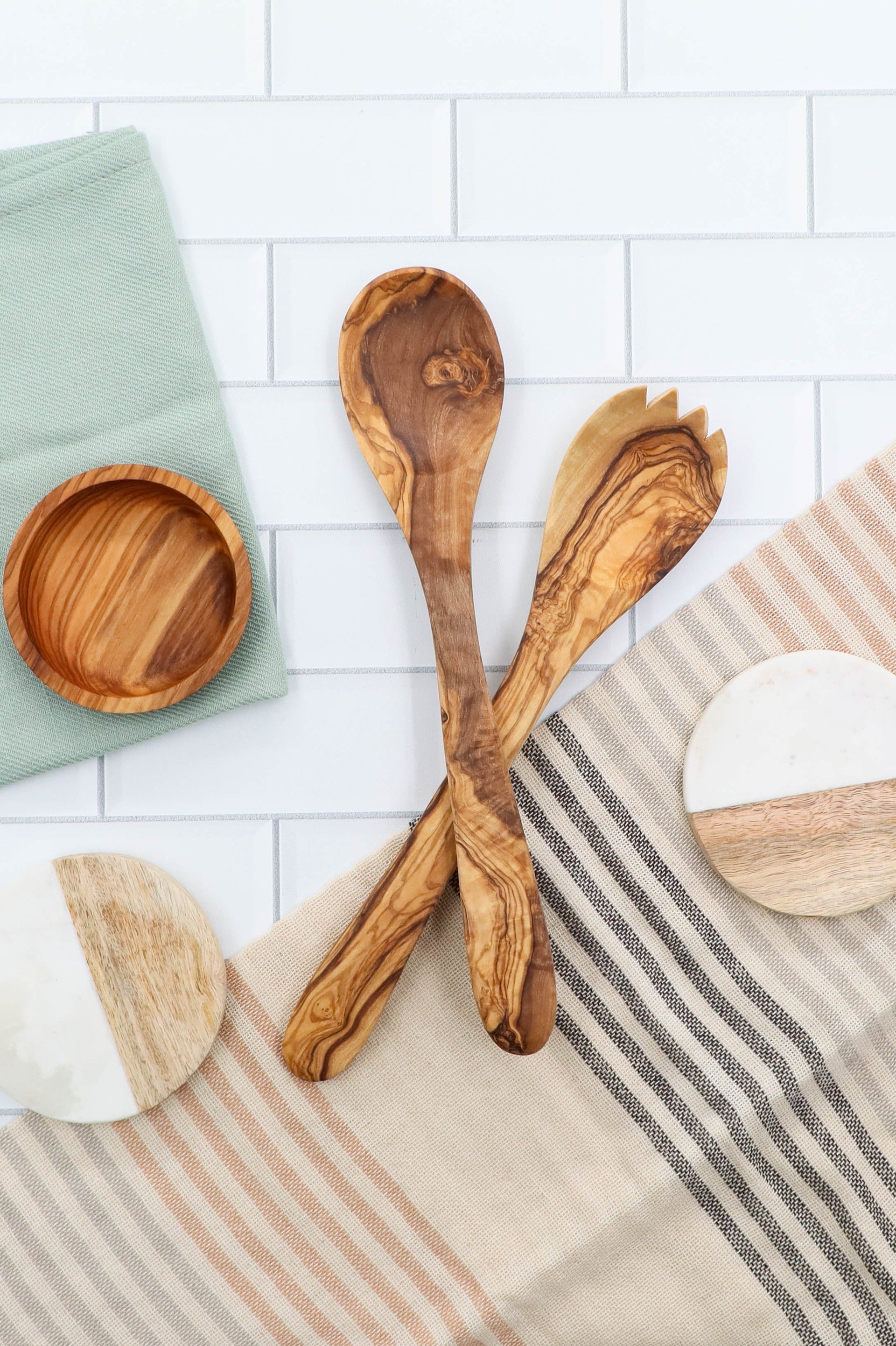 LARGE SALAD SERVERS