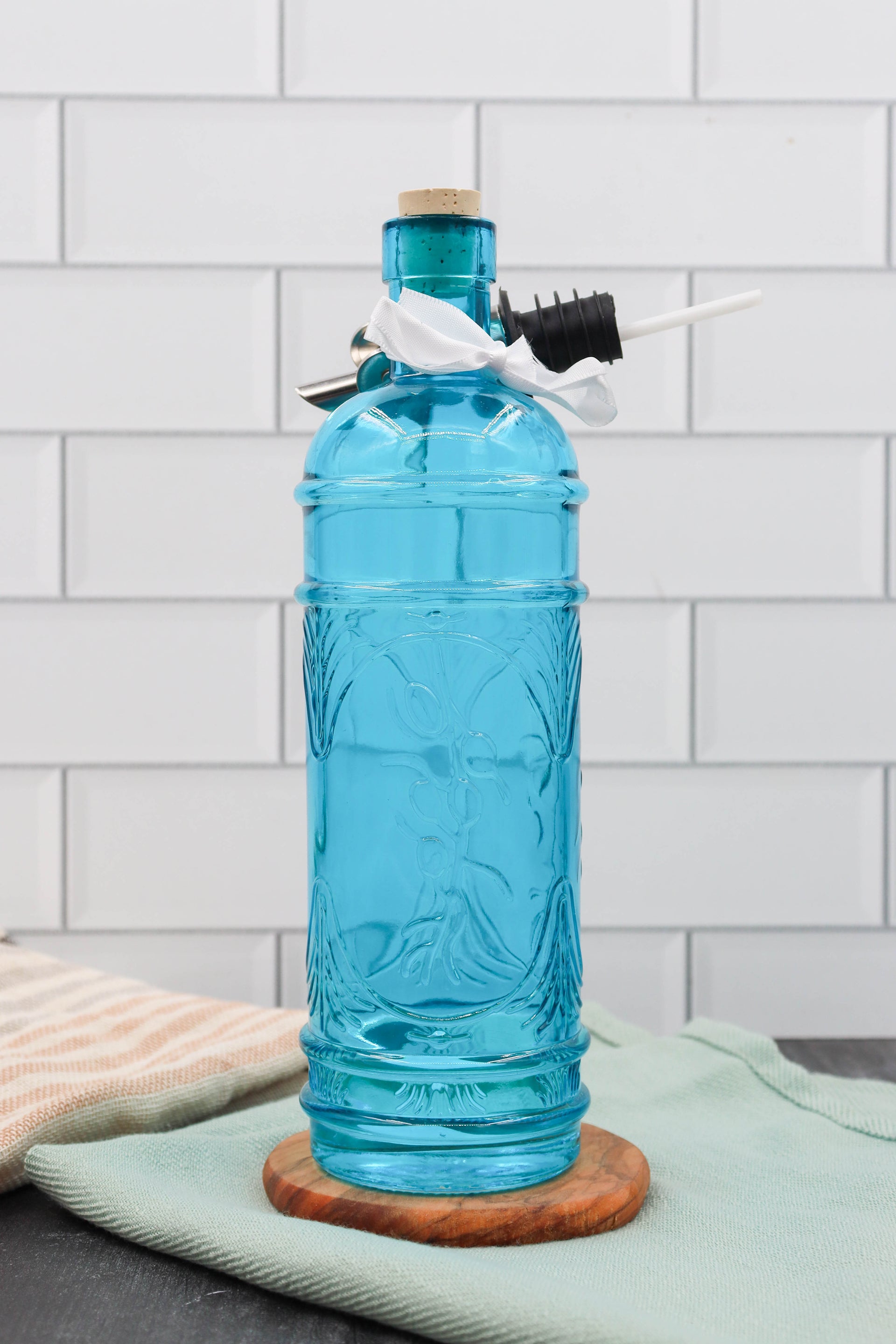 OLIVE LEAF GLASS BOTTLE - AQUA