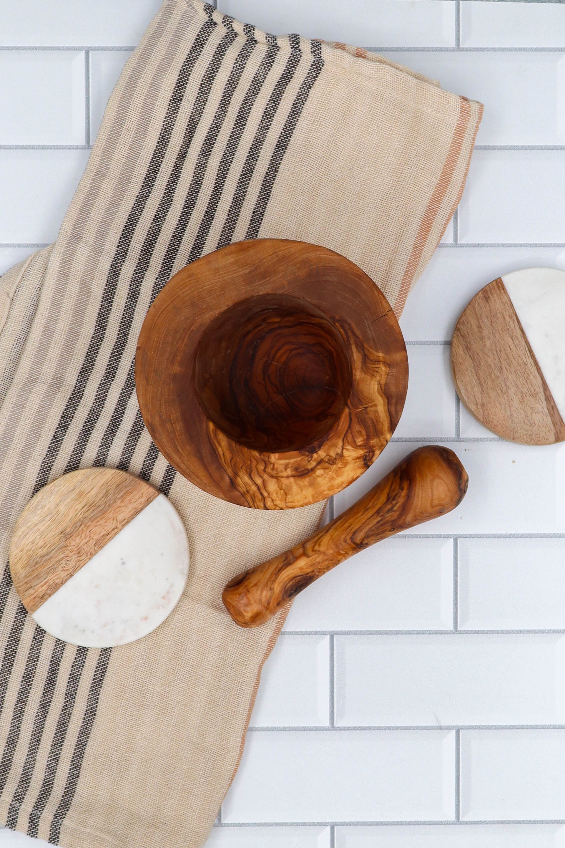OLIVE WOOD MORTAR AND PESTLE