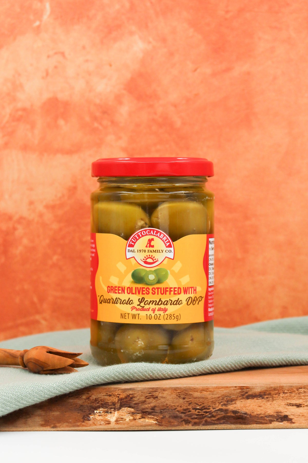 GREEN OLIVES STUFFED WITH QUARTIROLO LOMBARDO DPO