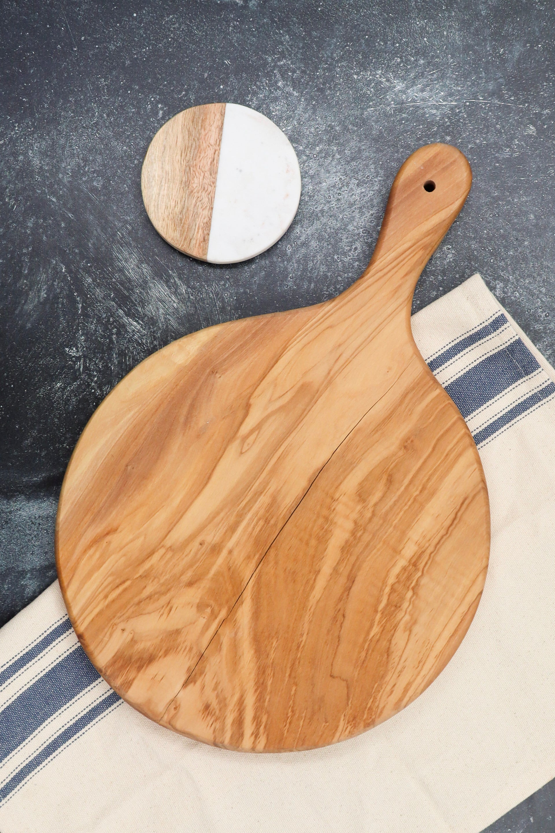 ROUND CUTTING BOARD