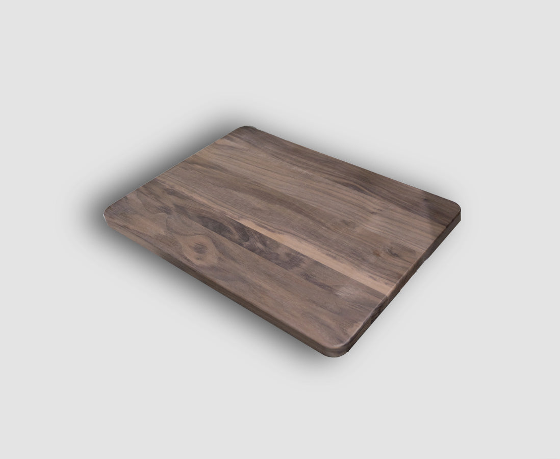 WALNUT CUTTING BOARD WITH ROUNDED CORNERS